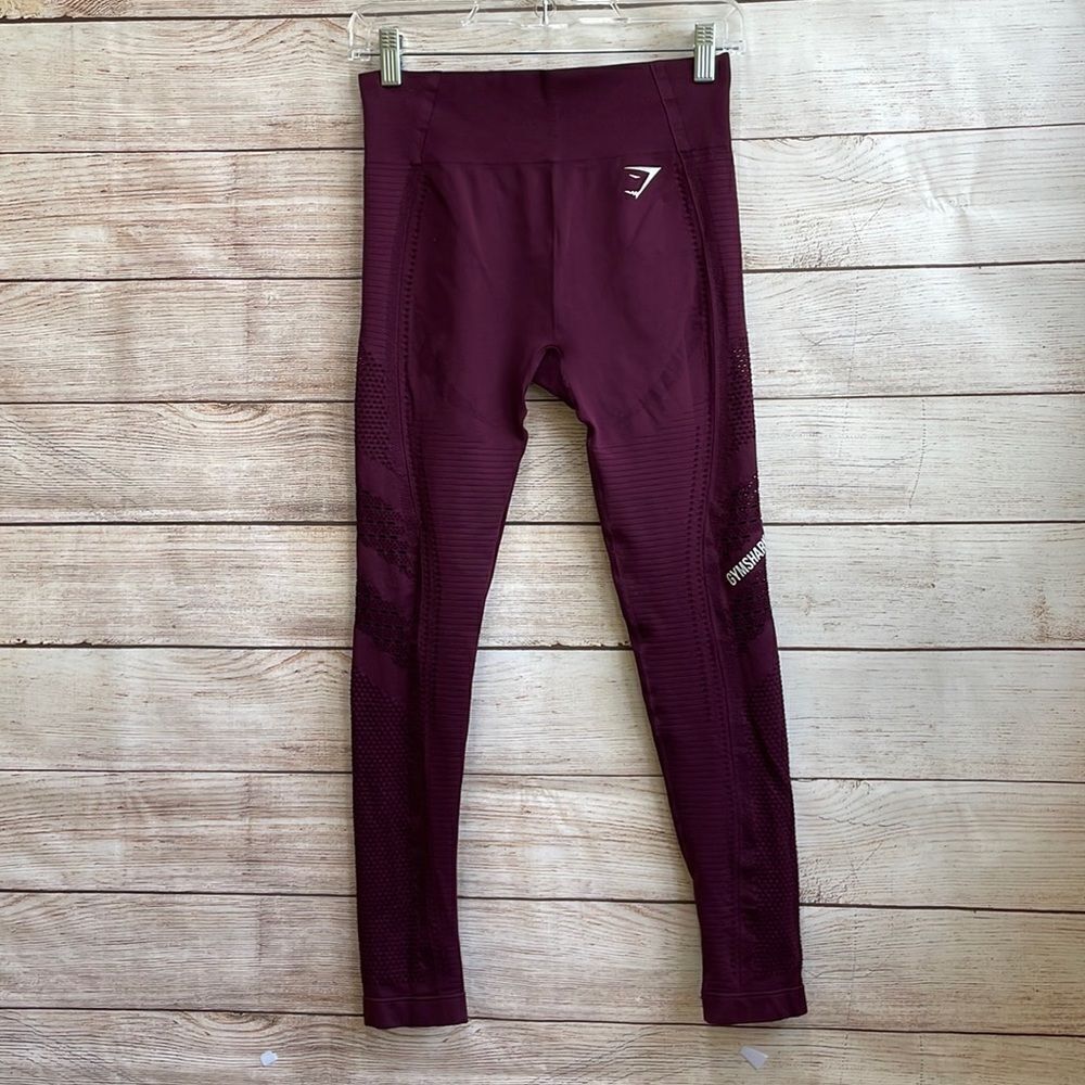 GYMSHARK LEGGINGS IN BURGUNDY‎